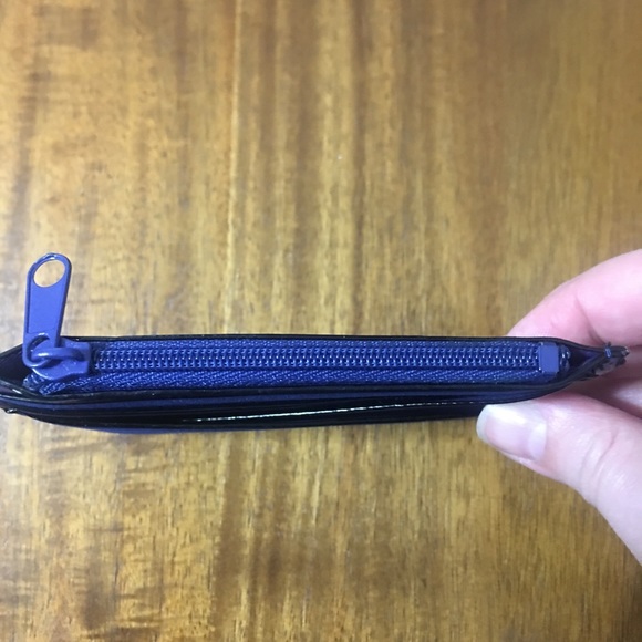 Small coin and card purse - Picture 2 of 3